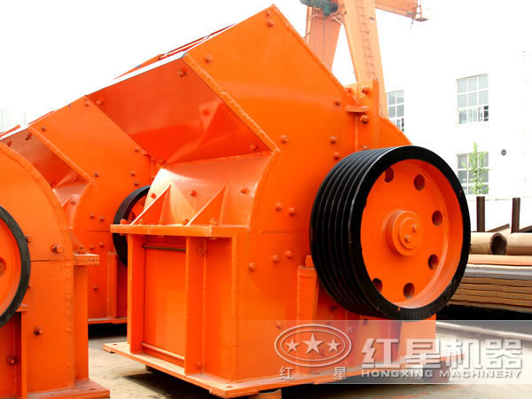 高品質(zhì)錘式破碎機(jī)