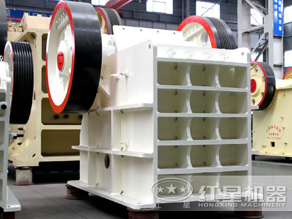 復(fù)擺型顎式破碎機