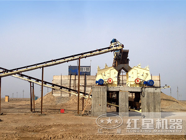 反擊式破碎機(jī)客戶(hù)現(xiàn)場(chǎng)圖