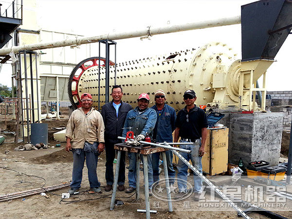 每小時6-8噸400目陶瓷球磨機(jī)用戶生產(chǎn)現(xiàn)場