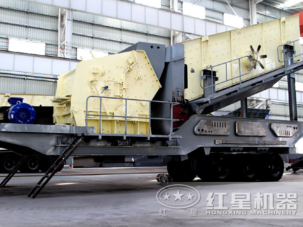 小型車載移動破碎機(jī)