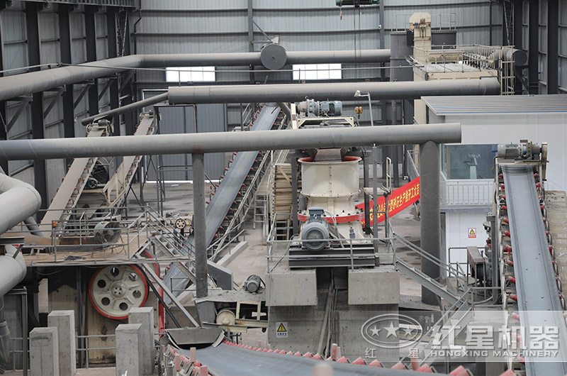 內(nèi)蒙古玄武巖破碎現(xiàn)場(chǎng) 內(nèi)蒙古玄武巖破碎現(xiàn)場(chǎng)