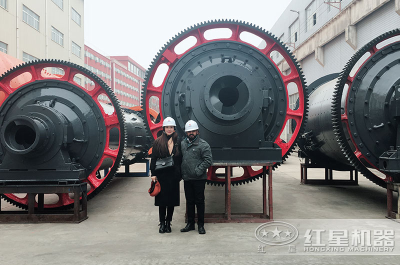 客戶來廠考察棒磨制砂機(jī)設(shè)備 客戶來廠考察棒磨制砂機(jī)設(shè)備