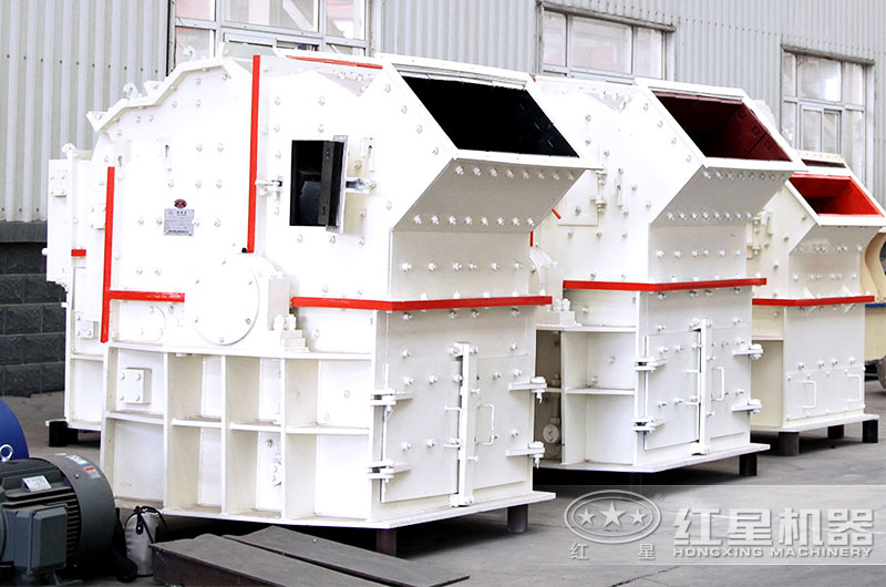 細(xì)碎機(jī)車間實(shí)拍圖 細(xì)碎機(jī)車間實(shí)拍圖