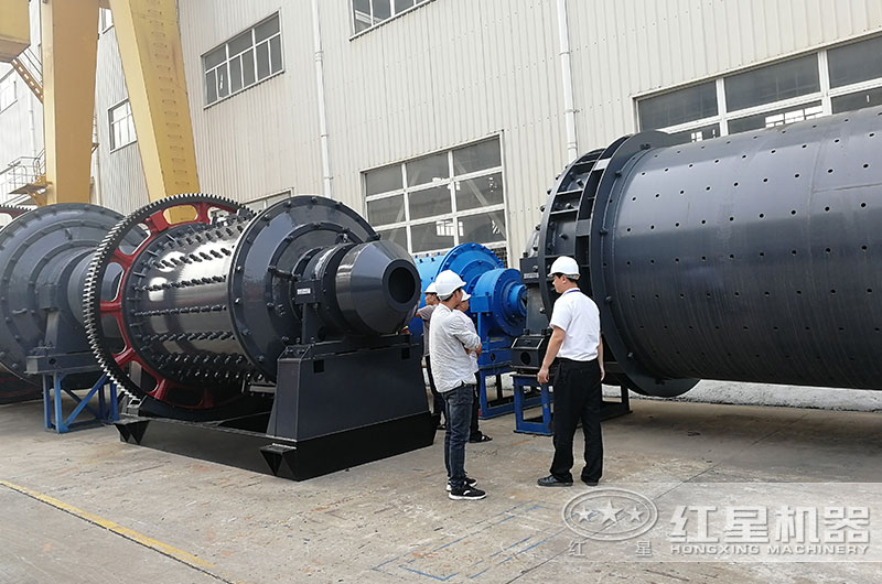 客戶來廠考察棒磨制砂機設(shè)備 客戶來廠考察棒磨制砂機設(shè)備