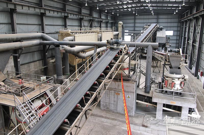 2400圓錐機(jī)作業(yè)現(xiàn)場(chǎng) 2400圓錐機(jī)作業(yè)現(xiàn)場(chǎng)