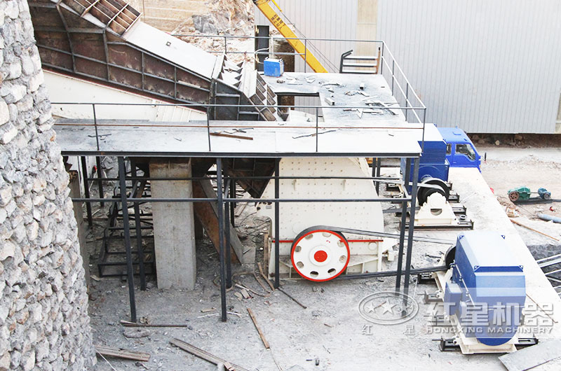 重錘破生產(chǎn)現(xiàn)場實拍