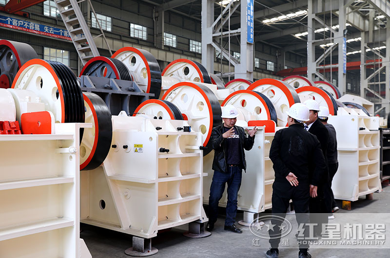 客戶來廠參觀選購機器設備 客戶來廠參觀選購機器設備