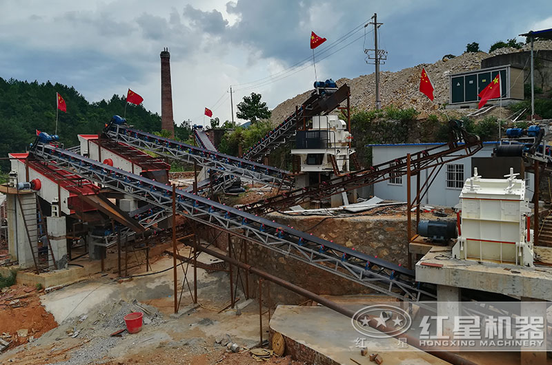 石灰石制砂生產(chǎn)客戶現(xiàn)場(chǎng)實(shí)拍