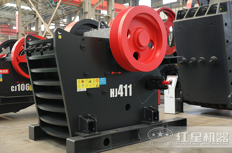 鄂式破碎機(jī) 鄂式破碎機(jī)