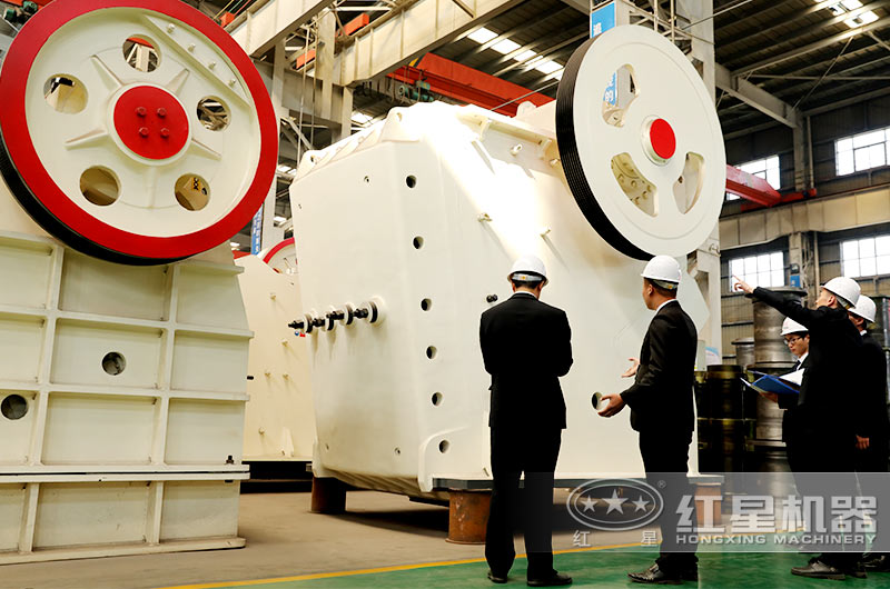 硅礦石破碎機(jī)要根據(jù)需求選機(jī)型