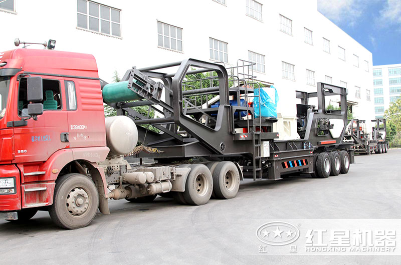 顎式破碎篩分一體機(jī)發(fā)貨現(xiàn)場