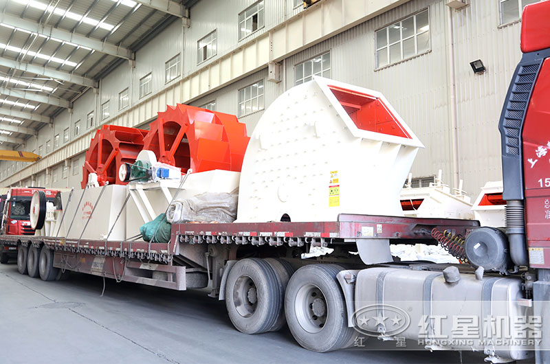 重錘式破碎機(jī)發(fā)貨現(xiàn)場(chǎng)圖