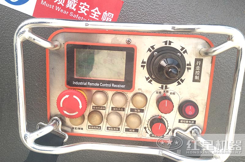 遙控行走、轉(zhuǎn)場靈活