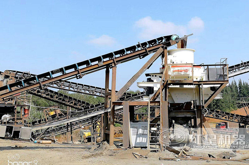 湖北漳州制砂生產(chǎn)線現(xiàn)場 湖北漳州制砂生產(chǎn)線現(xiàn)場