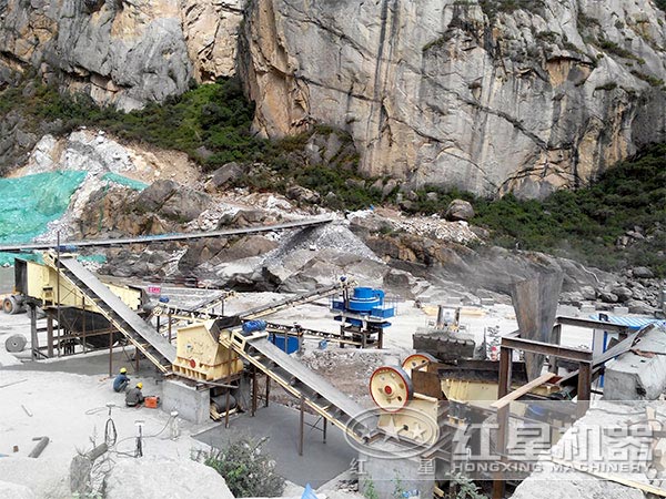 vsi5x系列新型制砂機(jī)生產(chǎn)現(xiàn)場圖