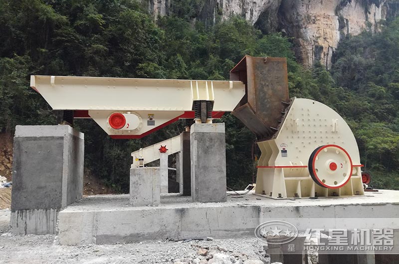 錘式破碎機(jī)投產(chǎn)之前現(xiàn)場(chǎng)圖片