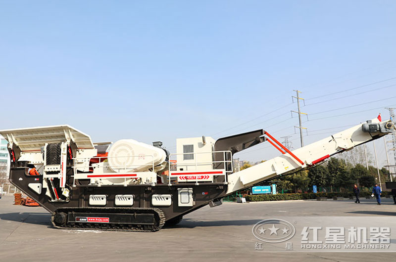 移動式破碎機適應(yīng)性強、方便靈活