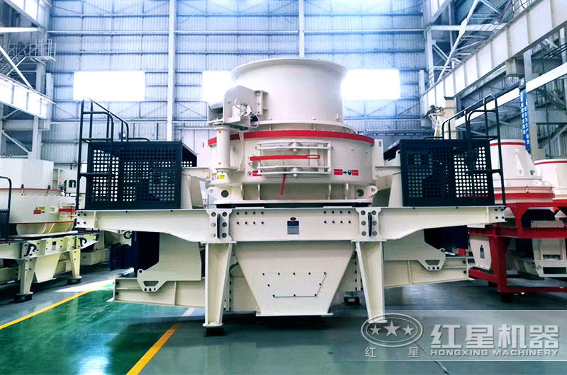 HVI制砂機(jī)液壓蓋可打開，方便檢查與維修