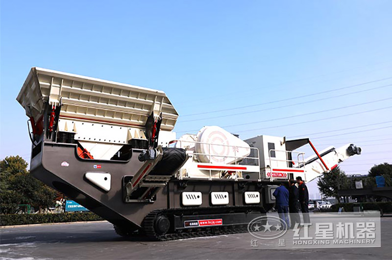 客戶來(lái)紅星總部參觀、了解移動(dòng)破碎設(shè)備