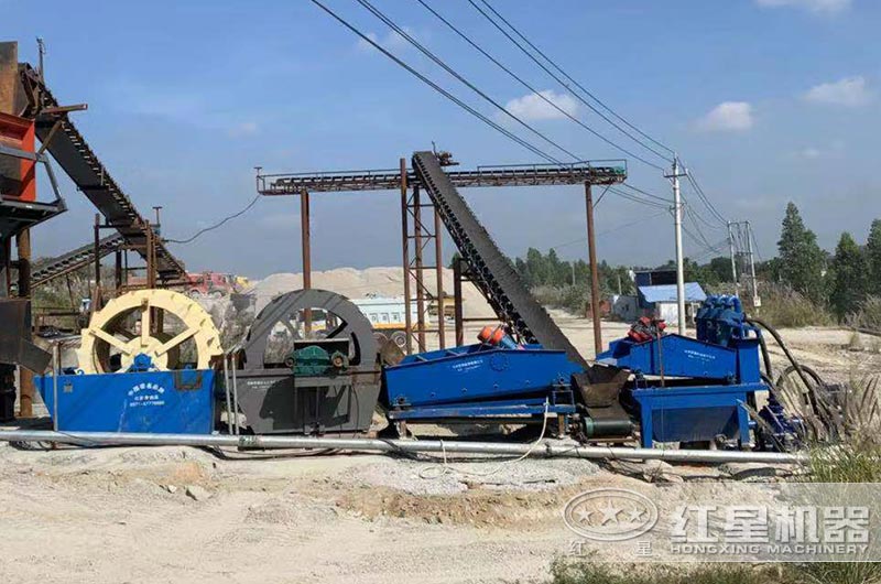 配置兩臺洗沙設備，提高經(jīng)濟收益