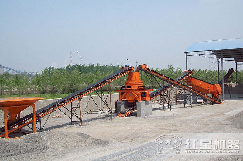 小型打砂機(jī)“在線”作業(yè)