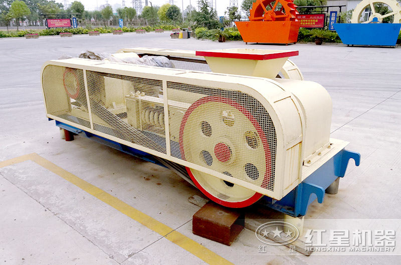 對輥式破碎機高清大圖 對輥式破碎機高清大圖