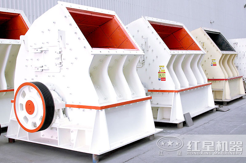 1615重錘式破碎機(jī)車間實拍圖