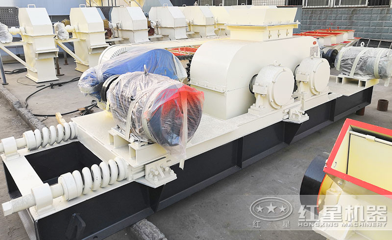 輥式制砂機(jī)